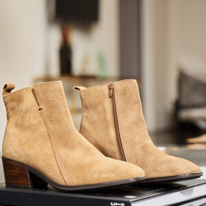 Winter Bliss: Naot Footwear's Ethic Boot