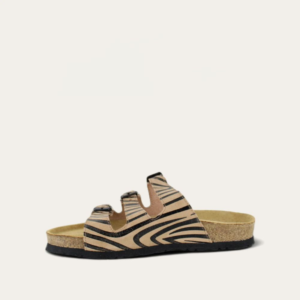 AUSTIN-TAN_ZEBRA-2_06dc1883-1b1a-4e50-9500-d247fb0357c0