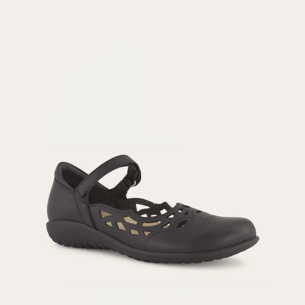 Agathis-_Soft_Black_Leather_2_c942d4d6-090b-4b8d-bd4b-de1606c0fddd