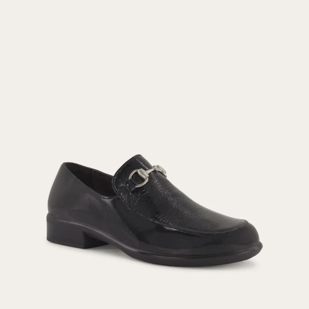 Bentu-_Black_Crinkle_Patent_Leather_2_ace53880-39a7-48c1-92fd-c4d275c3f940