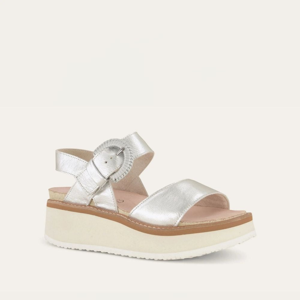Crepe-Silver-2_be285ebc-48d7-4963-8b6d-a3161a761f1d