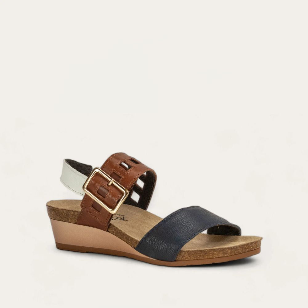 DYNASTY-Ink_Chestnut_White-2_9f1c568c-28ec-4404-b9d8-29f66420126e
