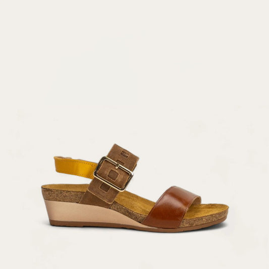 DYNASTY-Maple_Brown_Suede_MarigolD-2_b6bdab95-32f2-43a3-8086-d42078bf528d