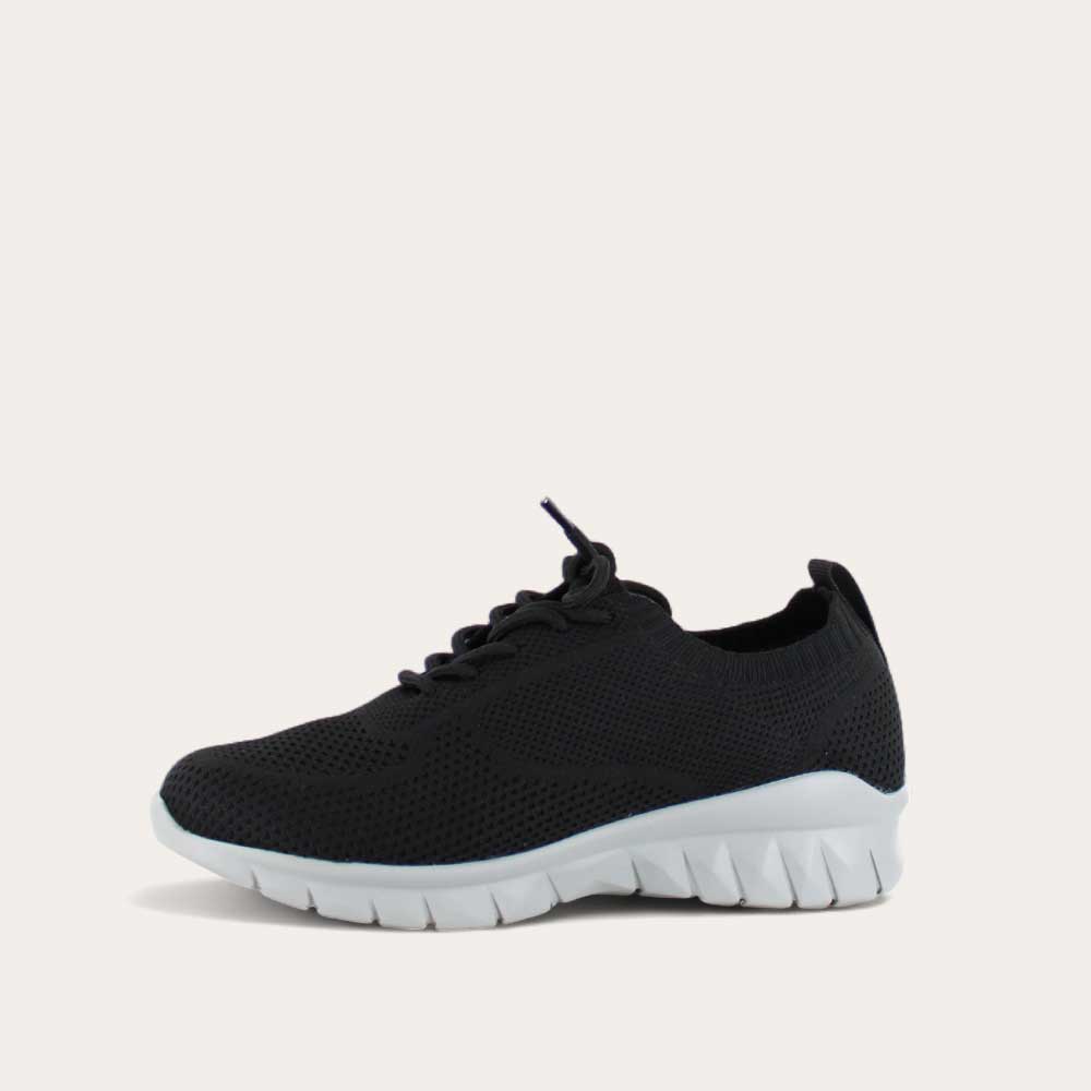 GALAXY-BLACK-KNIT-2