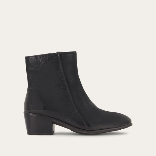 Goodie-_Black_Crinkle_Patent_Leather_1_96ffa46f-d7d4-4440-ae53-55af7418b360