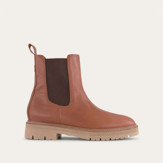 Main-_Peanut_Brown_Leather_1_472d543f-a016-4ee3-9ac2-c0f8955829d1
