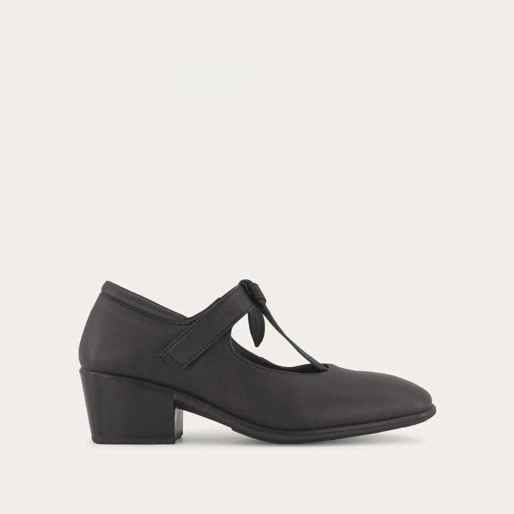 Nobility-_Jet_Black_Leather_1_5a8e1d1a-5cd1-4883-90a6-8a4cea8969d8