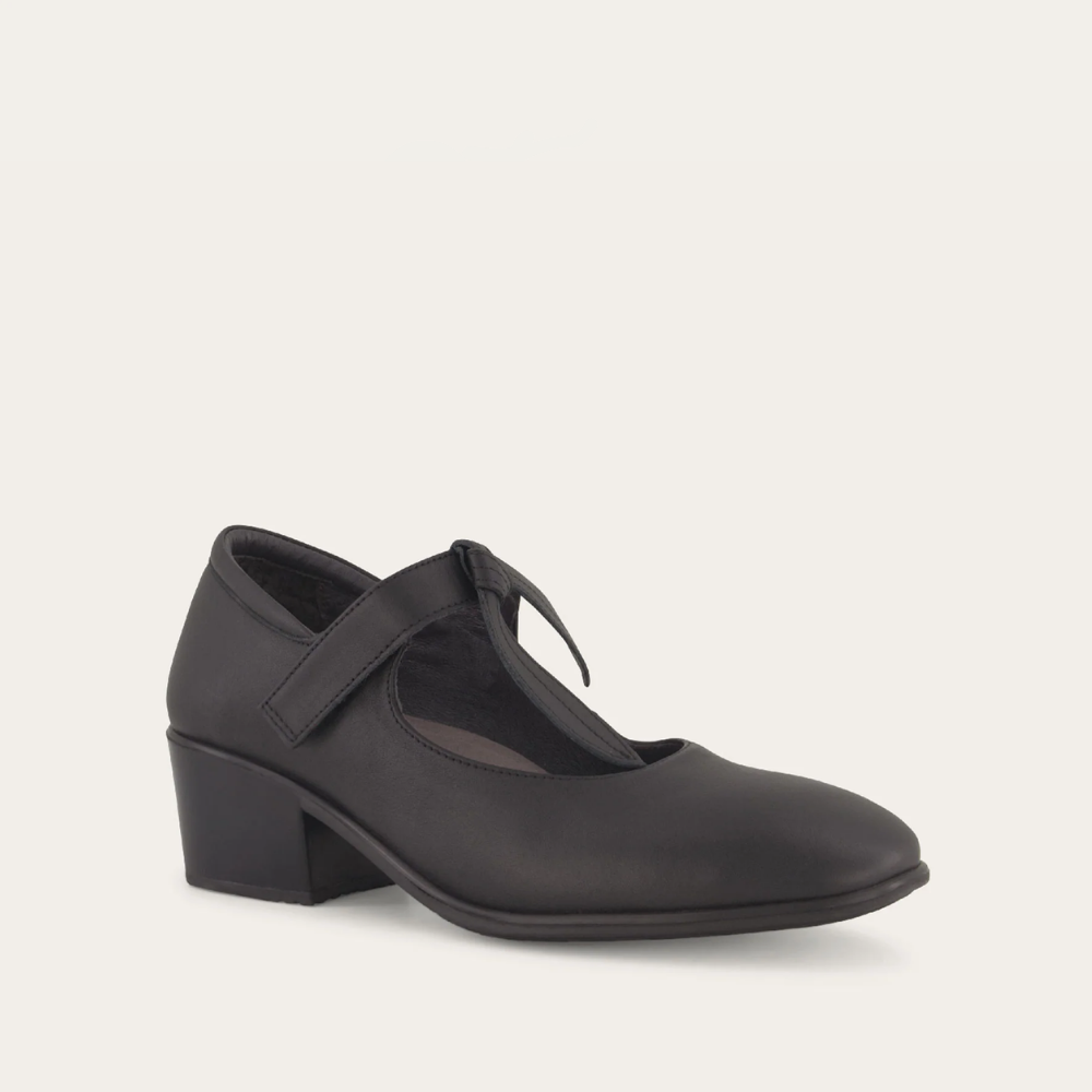 Nobility-_Jet_Black_Leather_2_58e52e51-a821-4d07-9ddf-d987b8577943
