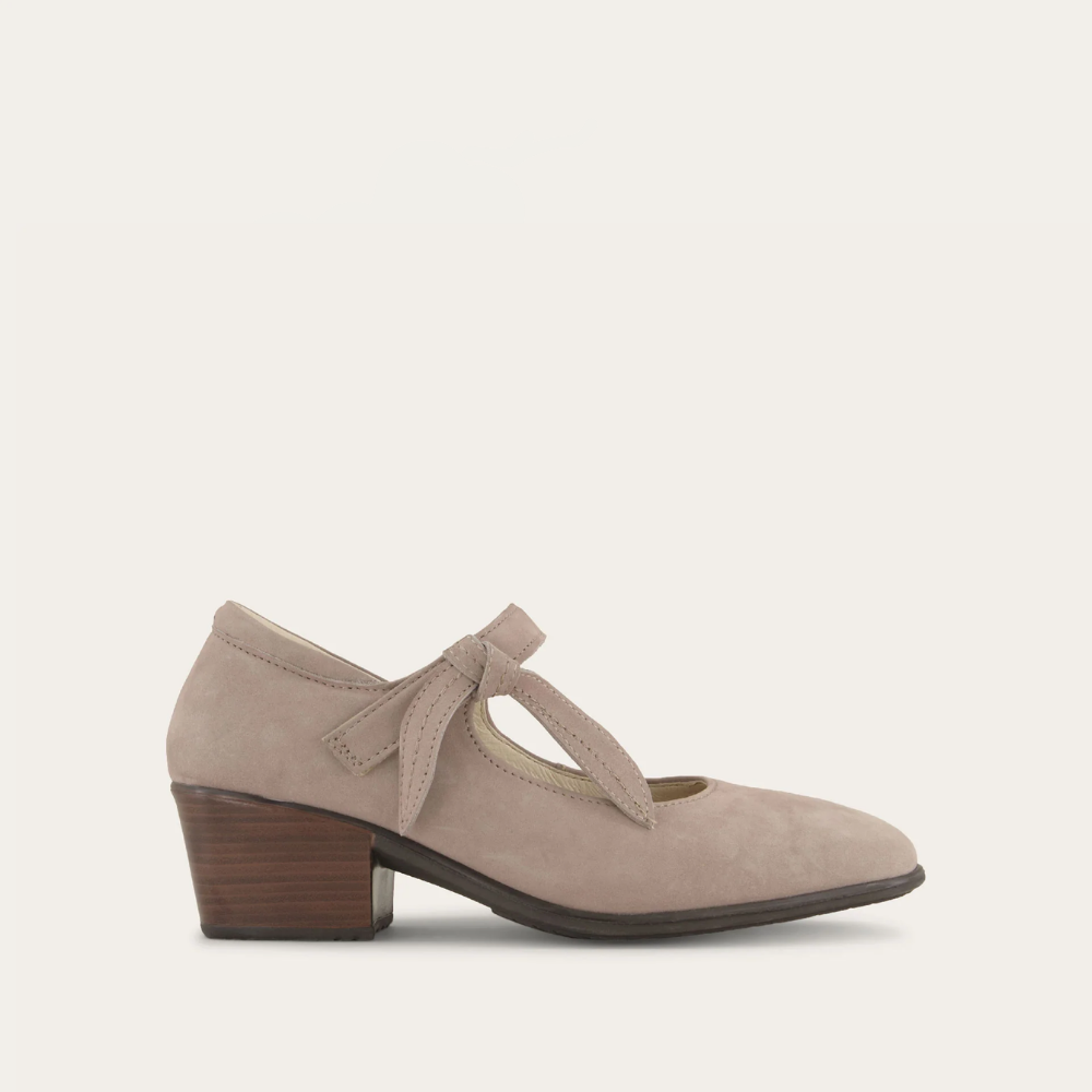 Nobility-_Stone_Nubuck_1_1bbb8f44-7d7c-4100-b80c-48317e0dc29b