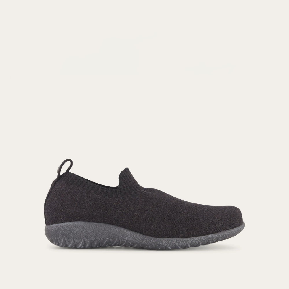 Nuku-_Black_Gray_Knit_1_2ec77ce5-98c2-46d4-9b5f-c6b70e589726