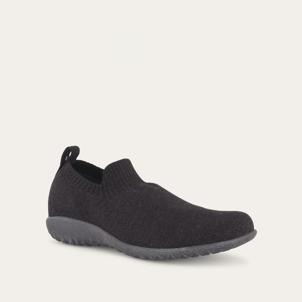 Nuku-_Black_Gray_Knit_2_25dce6c4-2beb-4eda-aa5a-9173687884c9