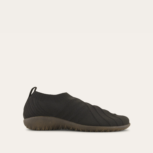Okahu_Black_1_20eb79d5-5e5f-4e9f-99c7-01eb690972e4