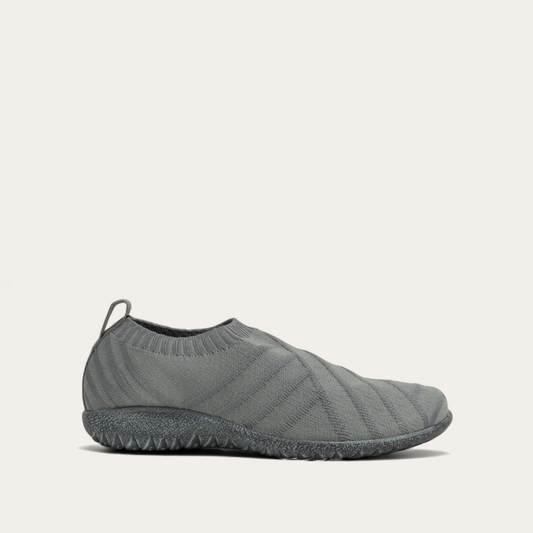 Okahu_Gray_1_0ab8bf16-e711-470a-8e59-26cedb43d1f3