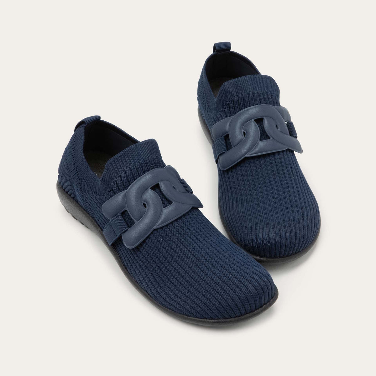 https://cdn.shopify.com/s/files/1/0853/7997/3439/files/PICTON_98D-6.jpg?v=1753795379