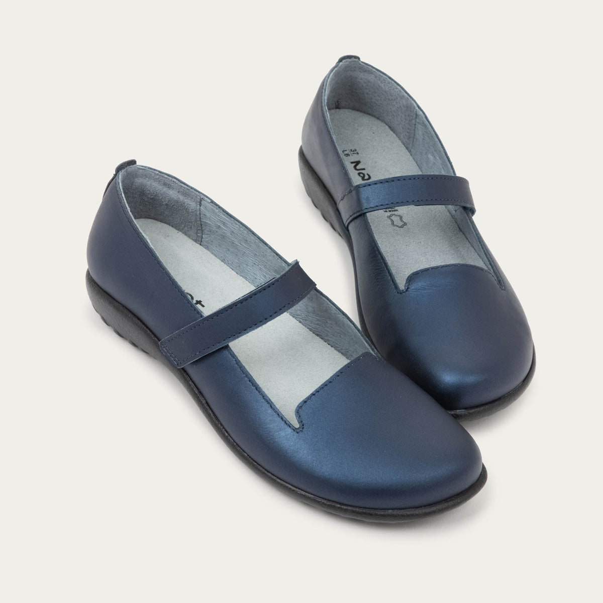 https://cdn.shopify.com/s/files/1/0853/7997/3439/files/PURINI_D11-6.jpg?v=1753471091