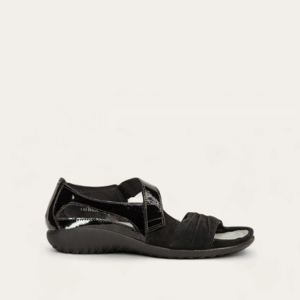 Papaki_Black_Patent_1_f3b810c6-d8b3-44ad-9d93-9df5261fa7fb
