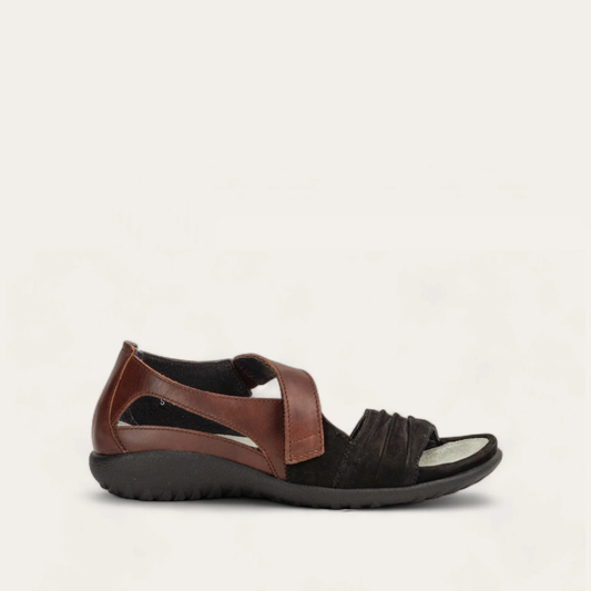 Papaki_Black_Velvet_1_16a3b698-7622-40a1-8c94-8bd17ab8370c