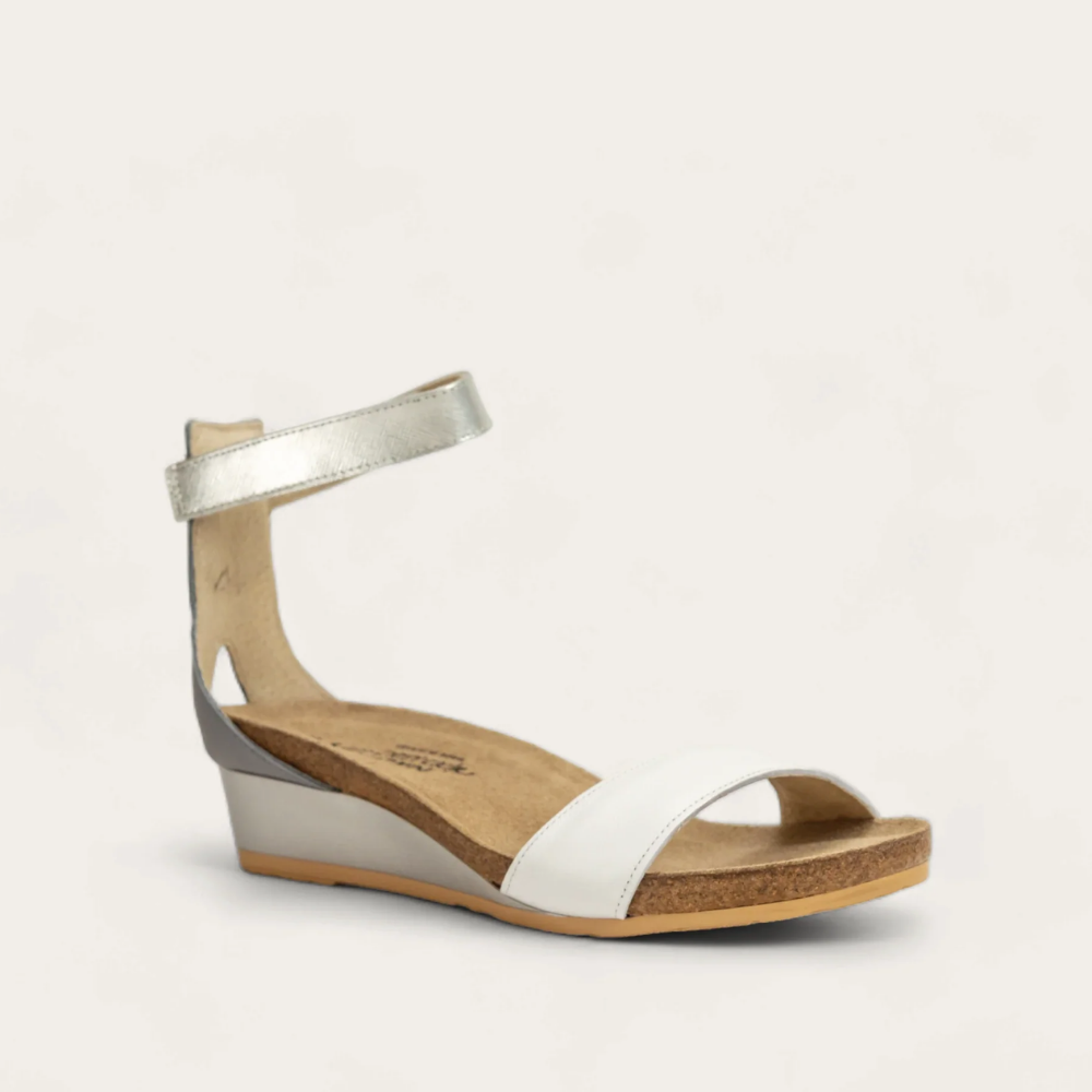 Pixie_White_2_dcc731aa-cfb1-4ada-990d-d84bfa83e619