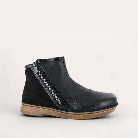 Spello-_Soft_Black_5570a195-8ab5-4676-9f23-8086a5a9a649