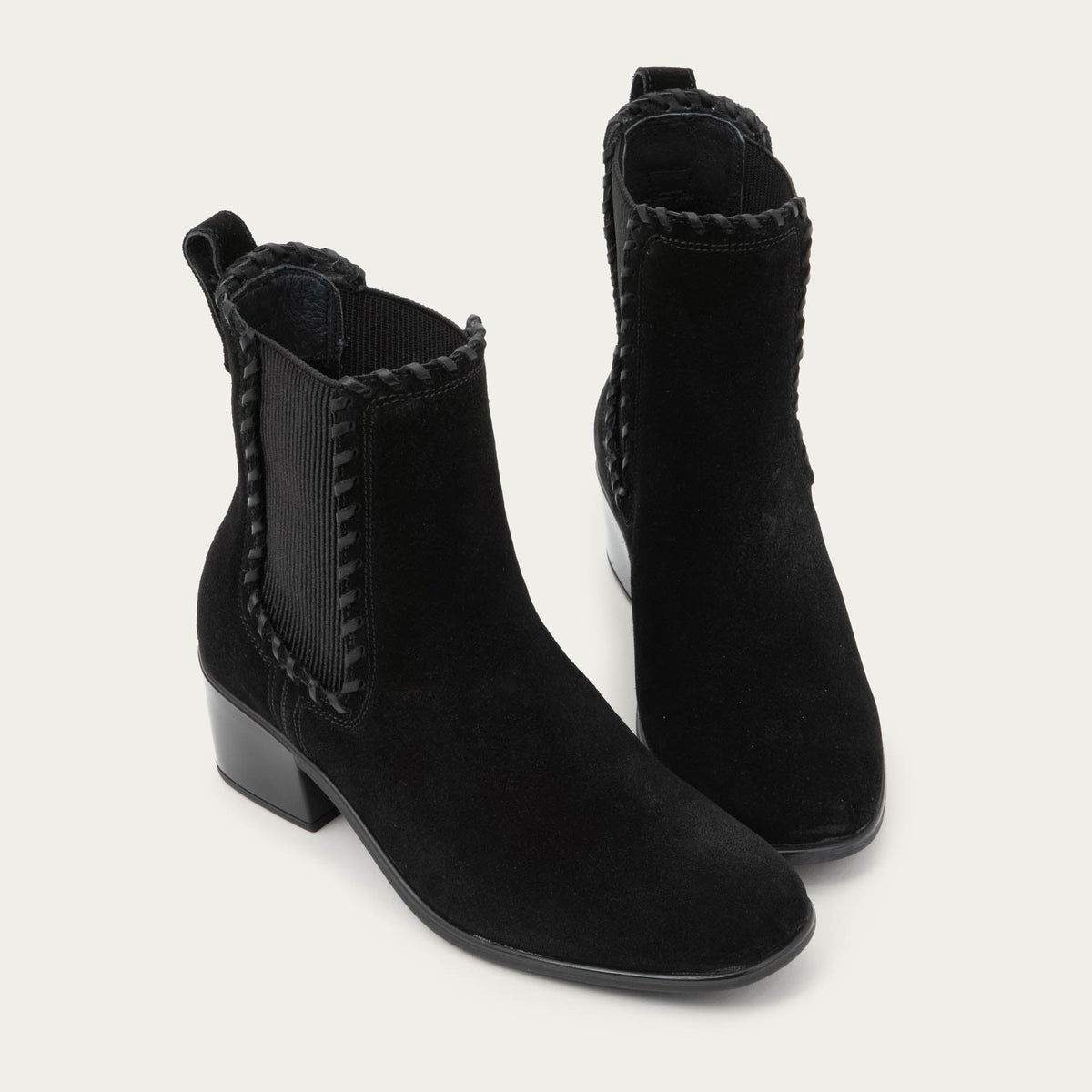 https://cdn.shopify.com/s/files/1/0853/7997/3439/files/TRADITION_617-6.jpg?v=1753471411