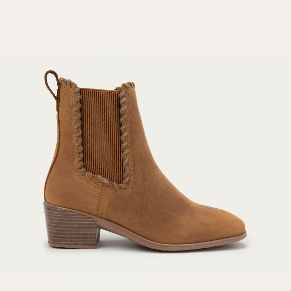 https://cdn.shopify.com/s/files/1/0853/7997/3439/files/TRADITION_EAK_1.jpg?v=1753471411