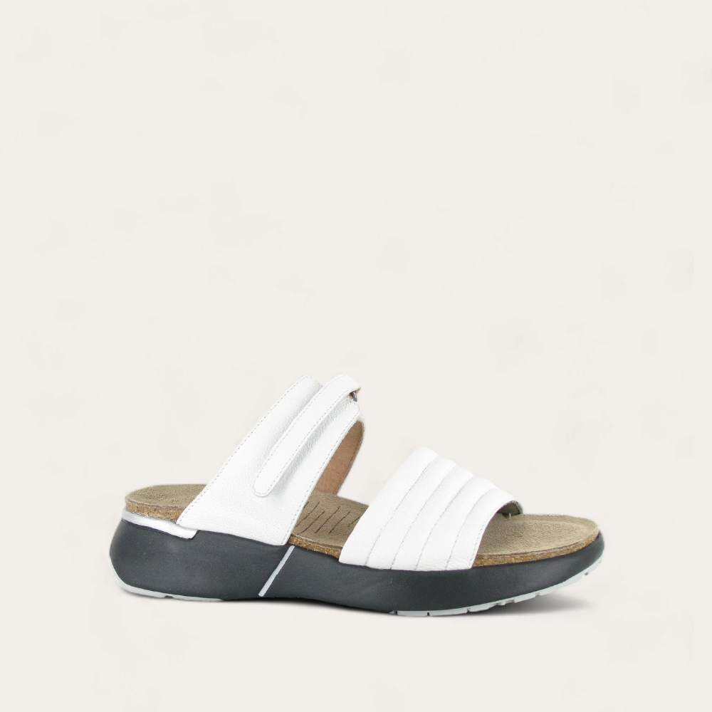 Vestra-_Soft_White_Leather