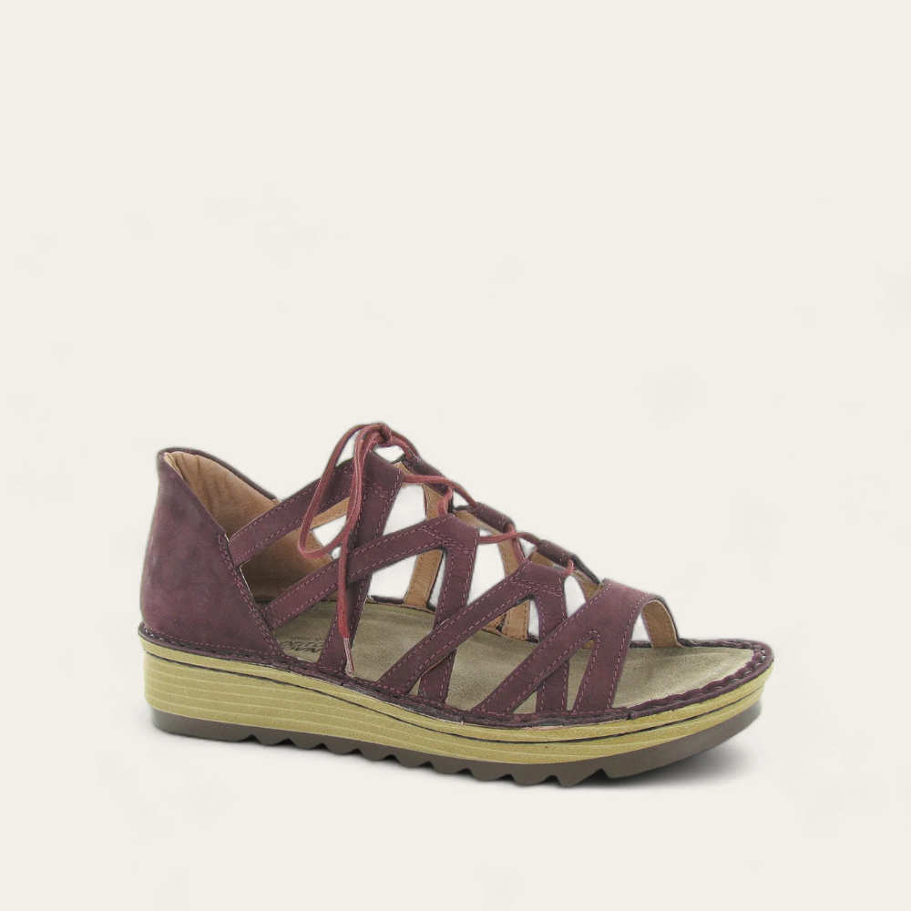 Yarrow-_Violet_Nubuck
