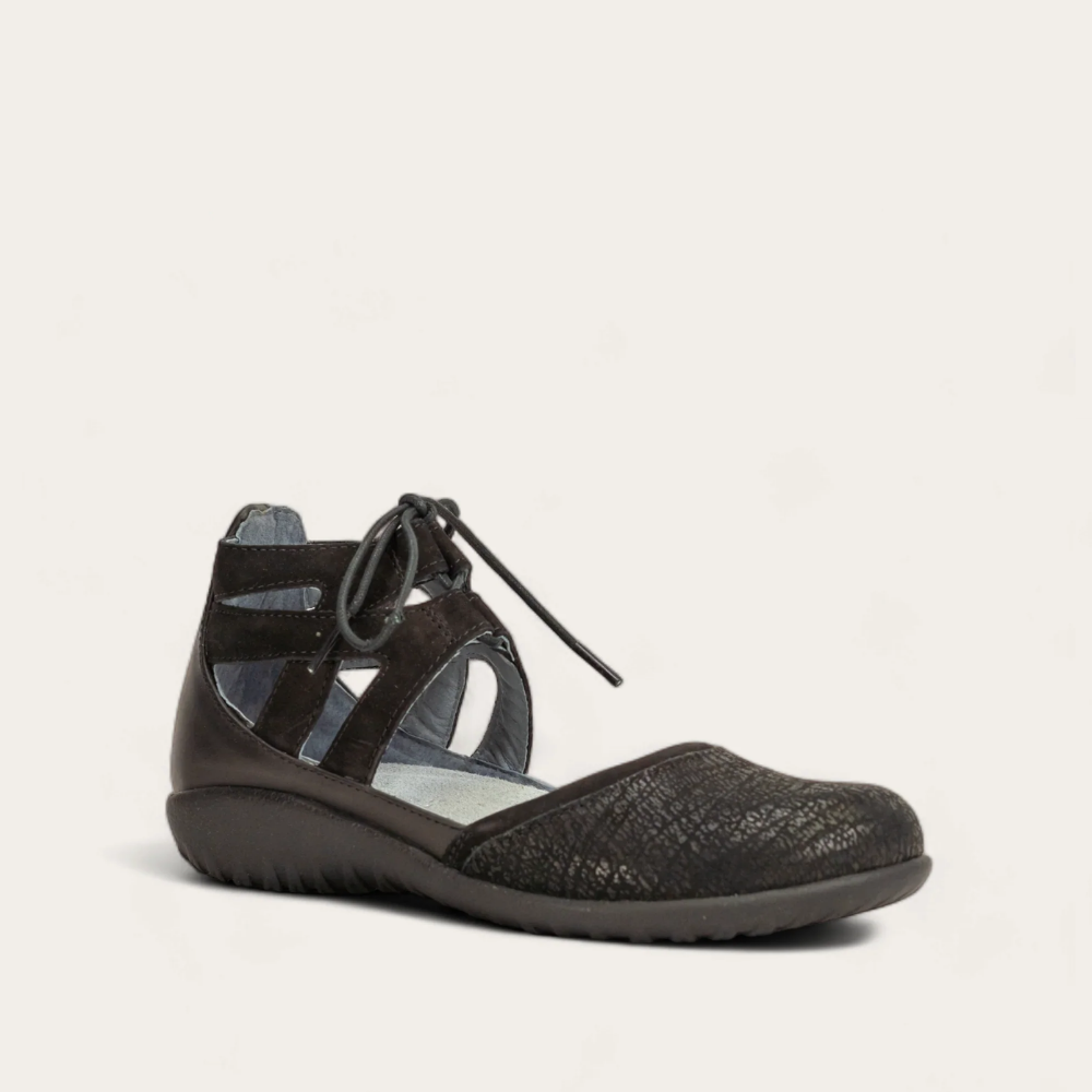 kata_black_crackle_2_0985b5a3-169f-4093-8359-5f76c652f3f9