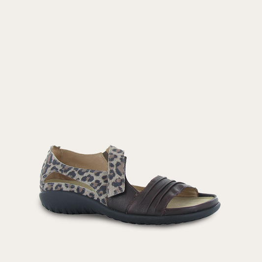 A comfort sandal with a brown pleated front and a leopard-print heel and strap