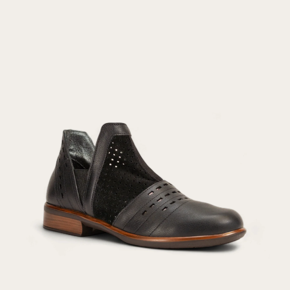 rivotra_black_2_c7d047f8-6632-49f4-90ab-94d3bdb8749b